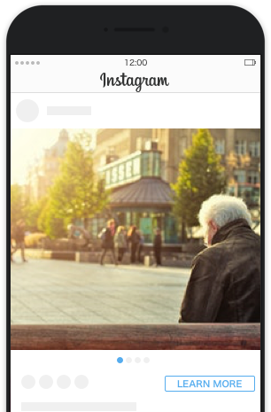 Instagram広告｜カルーセル広告フォーマット
